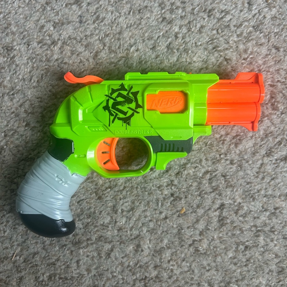 Nerf Zombie Strike Blaster